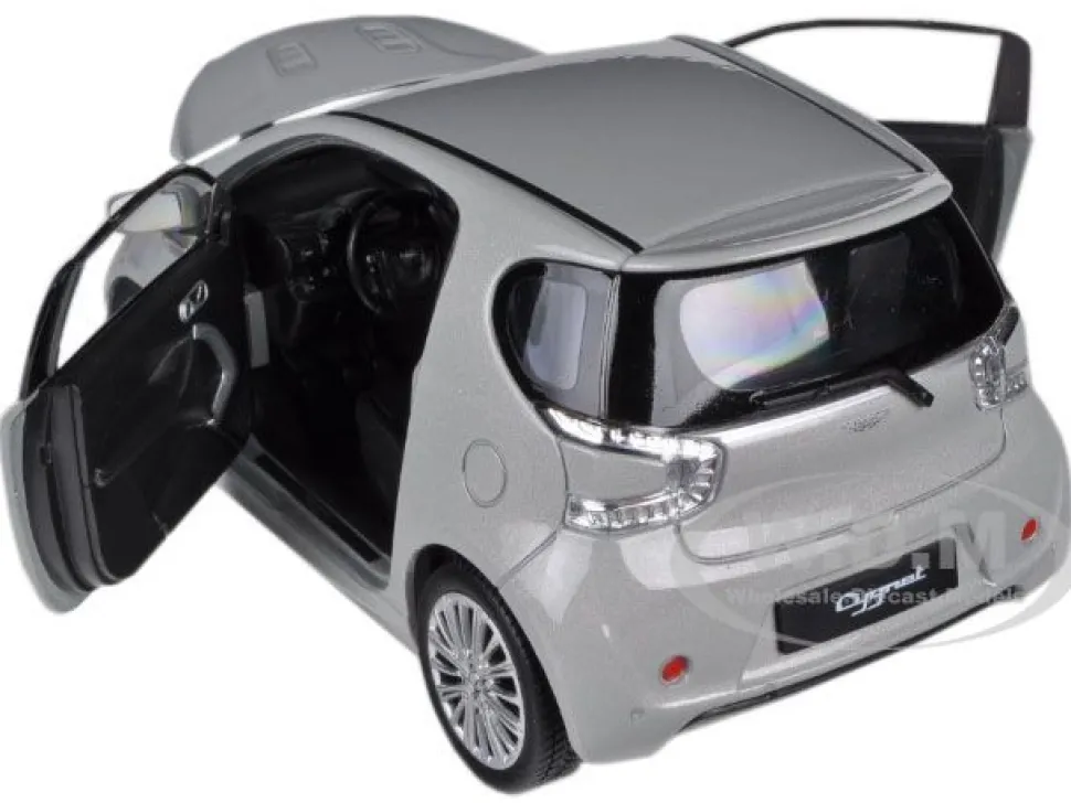 Aston Martin Cygnet Silver 1/24 Diecast Car Model Welly 24028