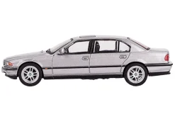 BMW 750IL Aspen Silver Metallic with Sun Roof Limited Edition 1/64 Diecast Model Car by Mini GT
