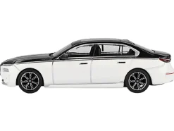 BMW i7 xDrive60 Dravit Alpine White and Black Sapphire Limited Edition 1/64 Diecast Model Car by Mini GT