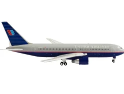 Boeing 767-200ER Commercial Aircraft "United Airlines" (N609UA) Gray with Blue Tail 1/400 Diecast Model Airplane by V1:400