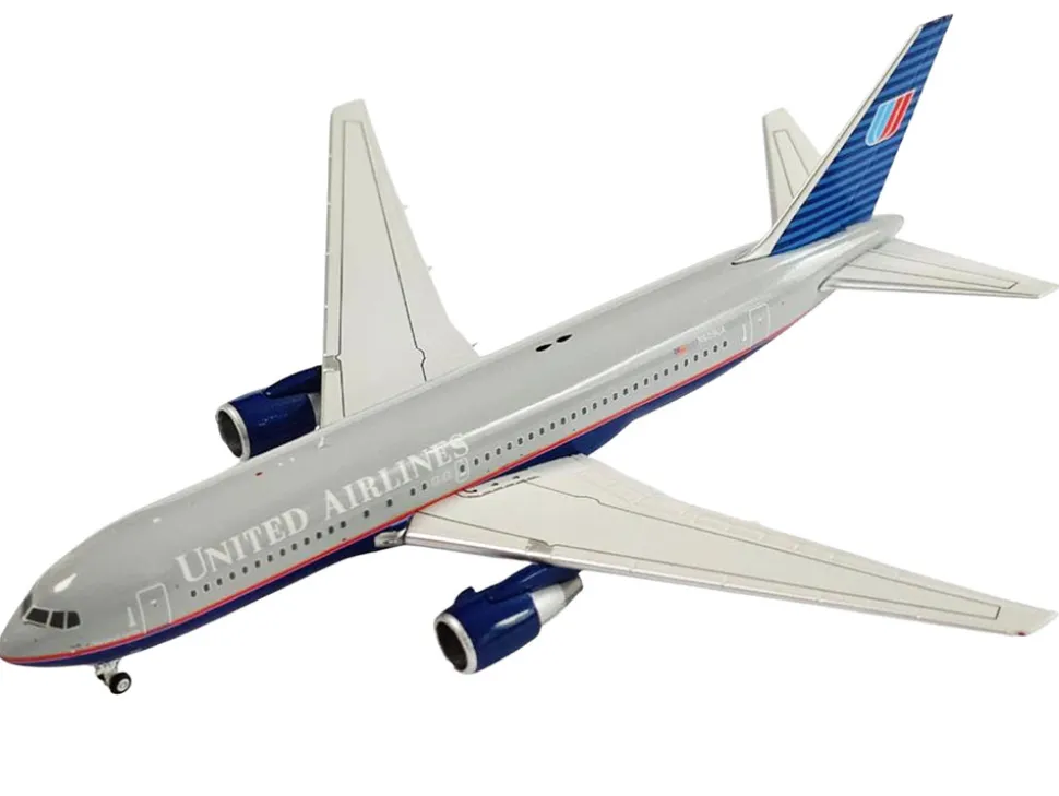Boeing 767-200ER Commercial Aircraft "United Airlines" (N609UA) Gray with Blue Tail 1/400 Diecast Model Airplane by V1:400