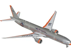 Boeing 777-300ER Commercial Aircraft "American Airlines - Flagship DFW" (N735AT) Silver with Orange Stripes 1/400 Diecast Model Airplane by GeminiJets