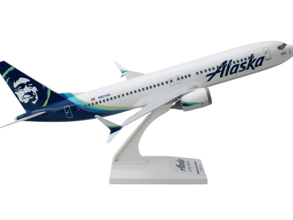 Boeing 737 MAX 8 Commercial Aircraft "Alaska Airlines" (N801AK) White with Blue Tail (Snap-Fit) 1/130 Plastic Model by Skymarks