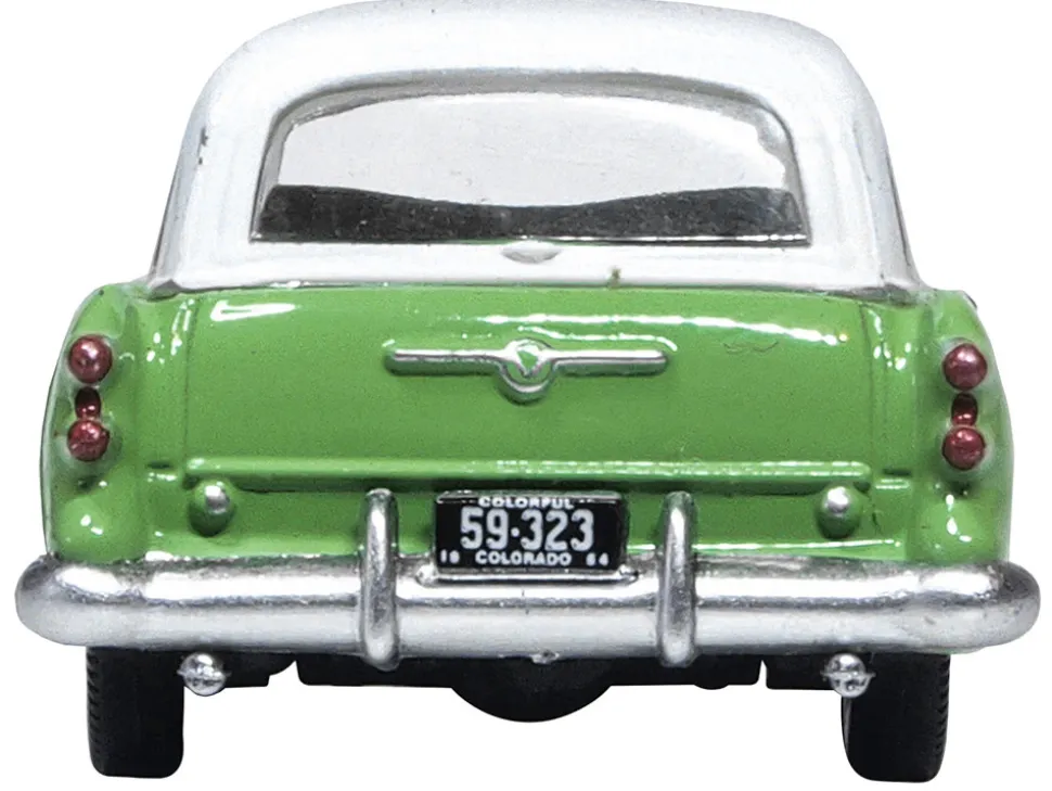 1954 Buick Century Estate Wagon Willow Green and White 1/87 HO Scale Diecast Model Car Oxford Diecast 87BCE54003