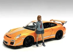 Car Meet 1 Figurine V 1/24 Scale Models American Diorama 76381