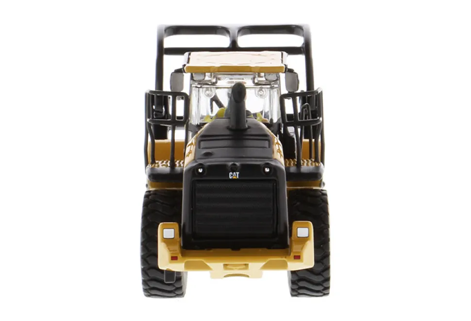 CAT Caterpillar 972M Wheel Loader Log Fork and Operator High Line Series 1/87 HO Scale Diecast Model Diecast Masters 85950