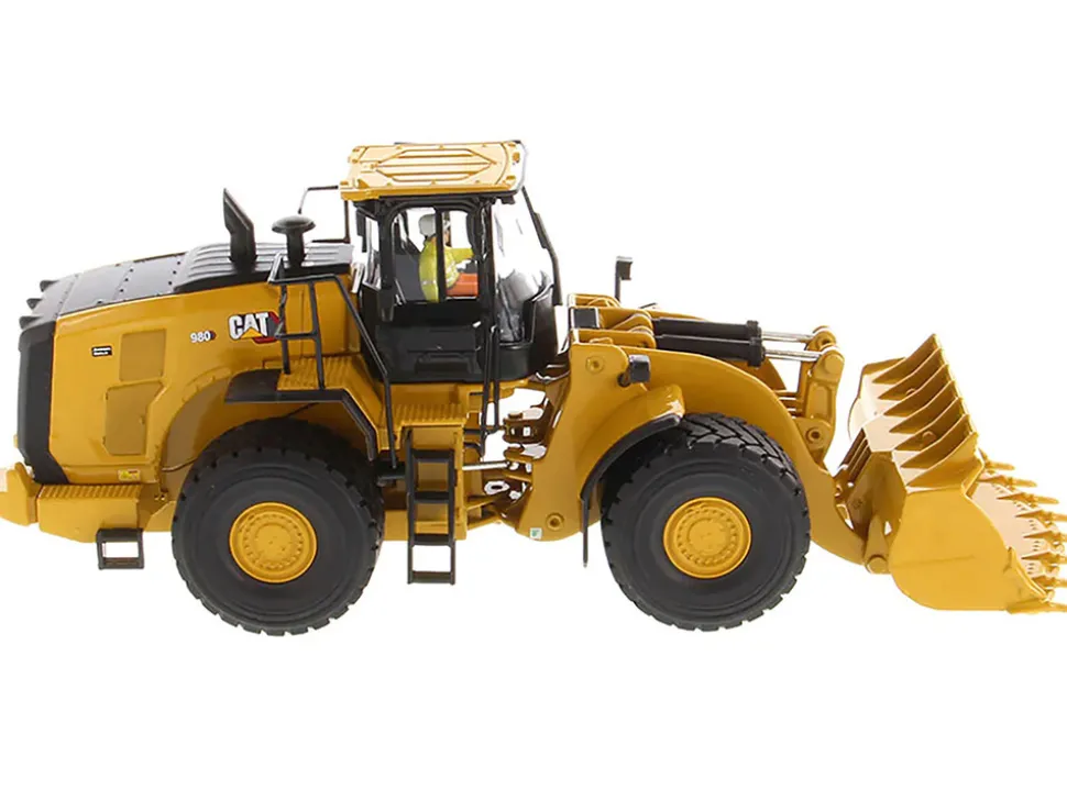 CAT Caterpillar 980 Wheel Loader Yellow with Operator High Line Series 1/50 Diecast Model Diecast Masters 85684