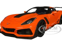 2019 Chevrolet Corvette C7 ZR1 Sebring Orange Tintcoat with Carbon Top 1/18 Model Car Autoart 71279