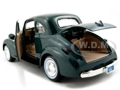 1939 Chevrolet Coupe Green 1/24 Diecast Model Car Motormax 73247