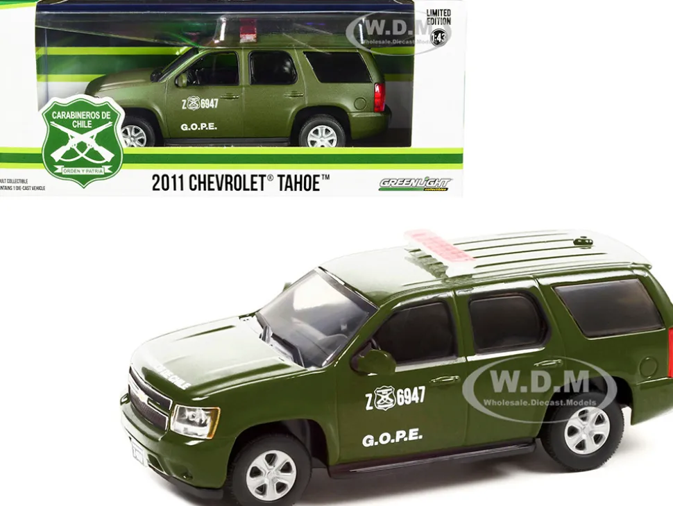 2011 Chevrolet Tahoe Police Car Matt Green Carabineros de Chile G.O.P.E. Grupo de Operaciones Policiales Especiales 1/43 Diecast Model Car Greenlight 86620
