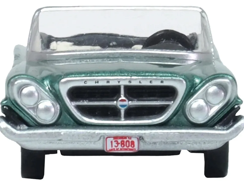 1961 Chrysler 300 Convertible Pinewood Green Metallic 1/87 (HO) Scale Diecast Model Car by Oxford Diecast