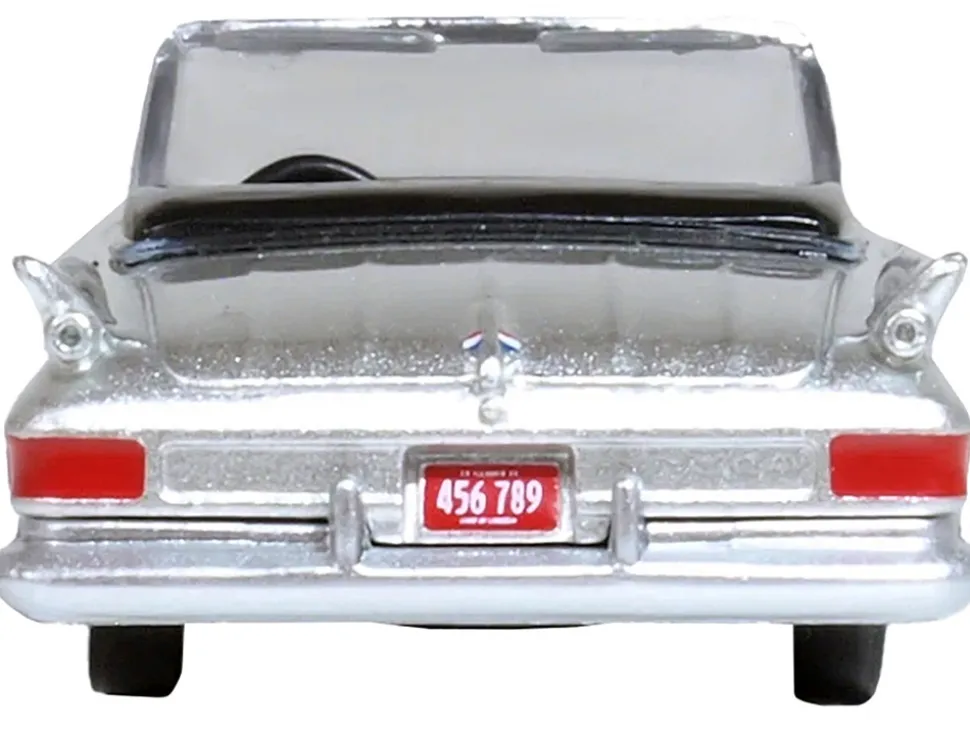 1961 Chrysler 300G Convertible Sheffield Silver Metallic 1/87 (HO) Scale Diecast Model Car by Oxford Diecast