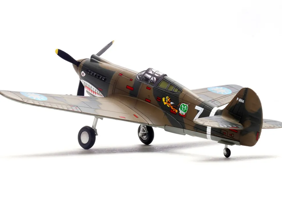 Curtiss P-40B/C Warhawk Fighter Aircraft "White 7, 1st Squadron, Flying Tigers, Chinese Air Force" (1942) 1st American Volunteer Group 1/72 Diecast Model Airplane by Legion
