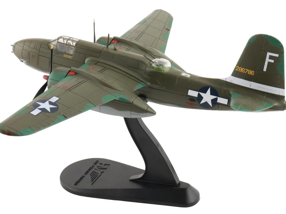 Douglas A-20G Havoc Aircraft "42-86786, Hell'N Pelican II, 388th Bomb Squadron, Gusap Airfield" (1944) United States Army Air Forces "Air Power Series" 1/72 Diecast Model by Hobby Master