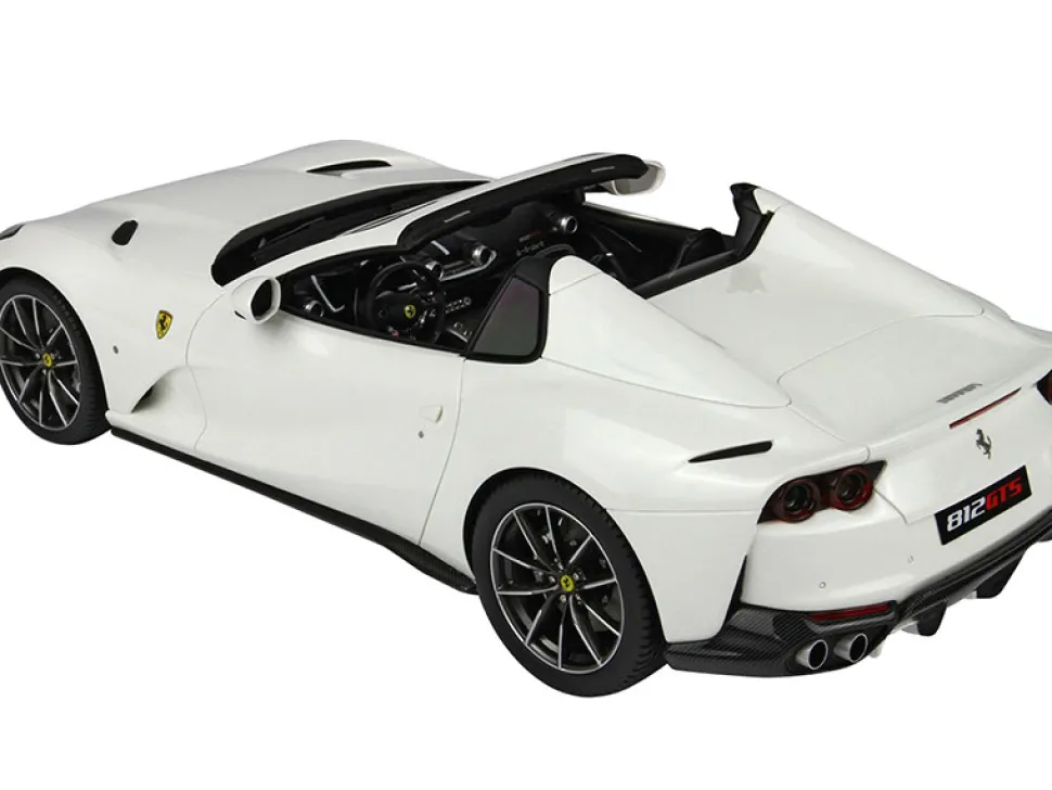 2019 Ferrari 812 GTS Convertible Avus White DISPLAY CASE Limited Edition 32 pieces Worldwide 1/18 Model Car BBR P18184E