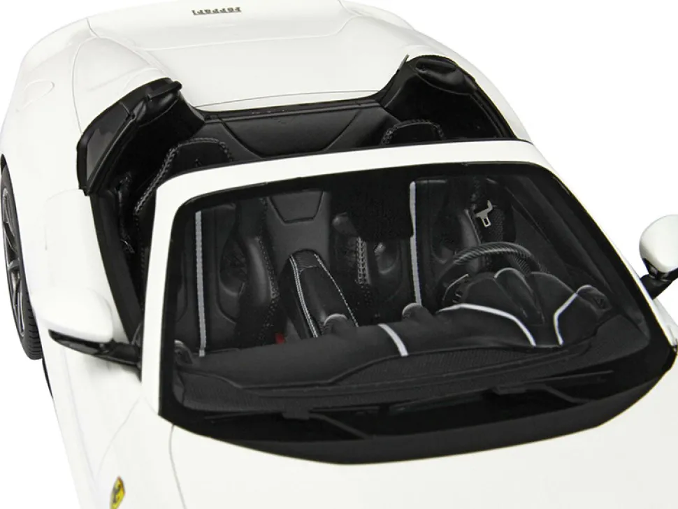2019 Ferrari 812 GTS Convertible Avus White DISPLAY CASE Limited Edition 32 pieces Worldwide 1/18 Model Car BBR P18184E