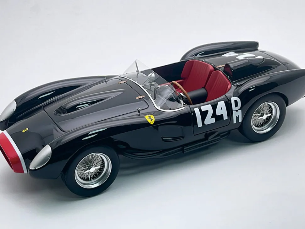 Ferrari 250 TR Pontoon-Fender #124 Alan Connel "SCCA National Virginia" (1959) "Mythos Series" with Display Case Limited Edition to 35 pieces Worldwide 1/18 Model Car by Tecnomodel