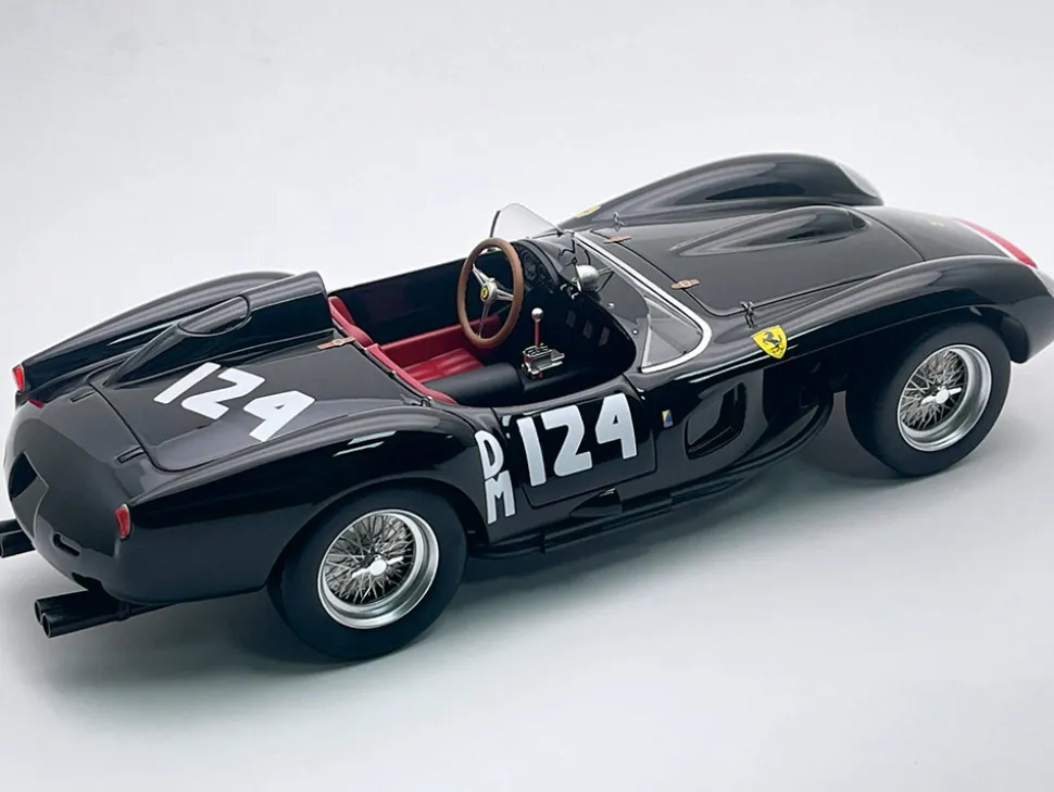 Ferrari 250 TR Pontoon-Fender #124 Alan Connel "SCCA National Virginia" (1959) "Mythos Series" with Display Case Limited Edition to 35 pieces Worldwide 1/18 Model Car by Tecnomodel