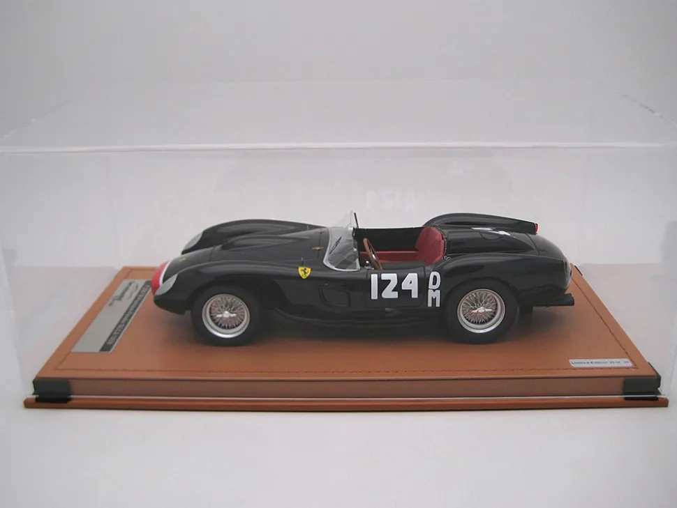 Ferrari 250 TR Pontoon-Fender #124 Alan Connel "SCCA National Virginia" (1959) "Mythos Series" with Display Case Limited Edition to 35 pieces Worldwide 1/18 Model Car by Tecnomodel