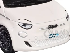 2023 Fiat 500e White 1/24 Diecast Model Car by Bburago
