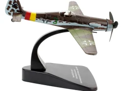 Focke Wulf Ta 152 H 1 Fighter Plane Pilot Oberfelwebel Josef Keil Geschwaderstab JG 301 Alteno April 1945 Oxford Aviation Series 1/72 Diecast Model Airplane Oxford Diecast AC028