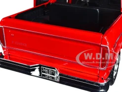 1978 Ford Bronco Fire Department Unmarked Red Law Enforcement and Public Service Series 1/24 Diecast Model Car Motormax 76983r