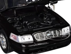 2001 Ford Crown Victoria Los Angeles Police Department LAPD Car 1/18 Diecast Car Model Motormax 73539