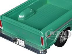 1977 Ford F-150 Custom Pickup Truck Green "Timeless Legends" Series 1/24 Diecast Model Car by Motormax