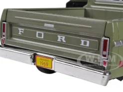 1969 Ford F-100 Pickup Truck Green 1/24 Diecast Car Model Motormax 79315