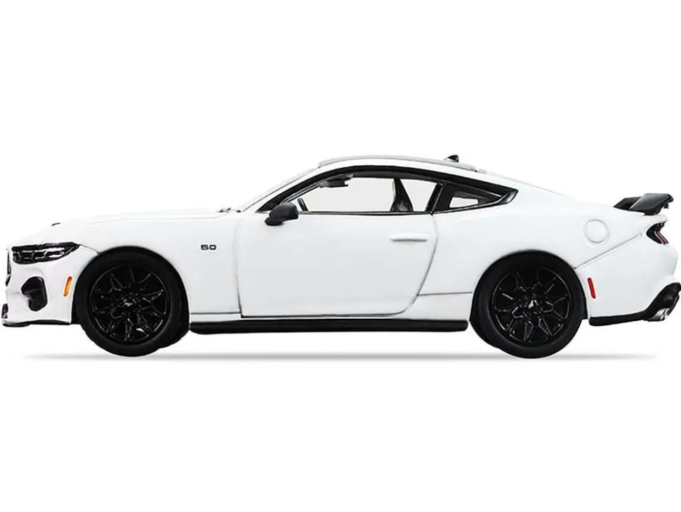 2024 Ford Mustang Oxford White with Black Top "GreenLight Muscle" Series 30 1/64 Diecast Model Car by Greenlight