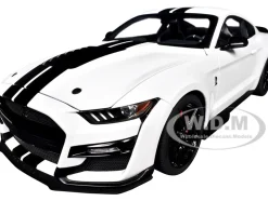 Ford Mustang Shelby GT500 Oxford White with Black Stripes 1/18 Model Car by Autoart
