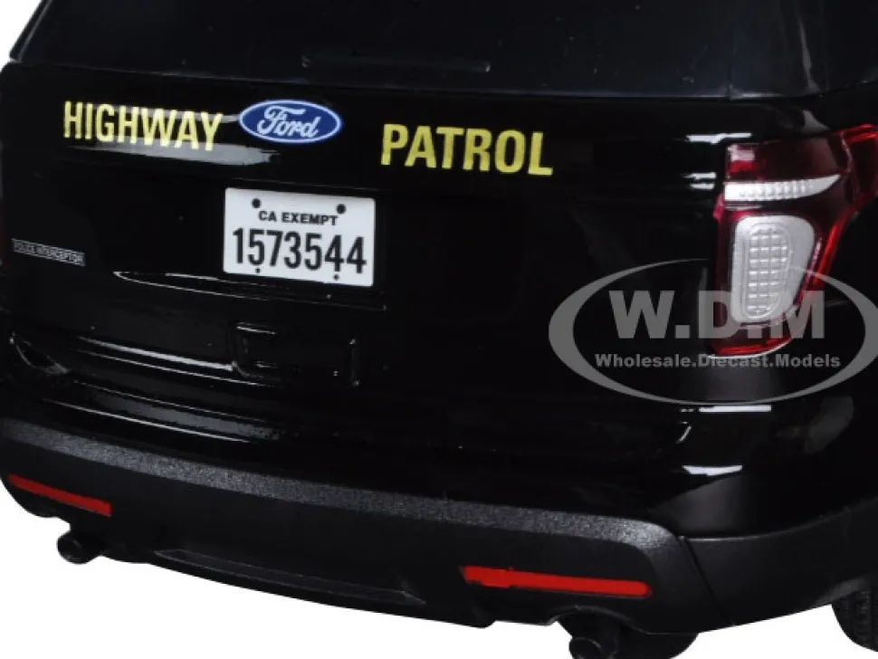 2015 Ford PI Utility Interceptor CHP California Highway Patrol 1/18 Diecast Model Car Motormax 73544
