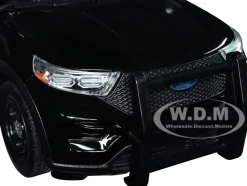 2022 Ford Police Interceptor Utility California Highway Patrol Black and White 1/24 Diecast Model Car Motormax 76991