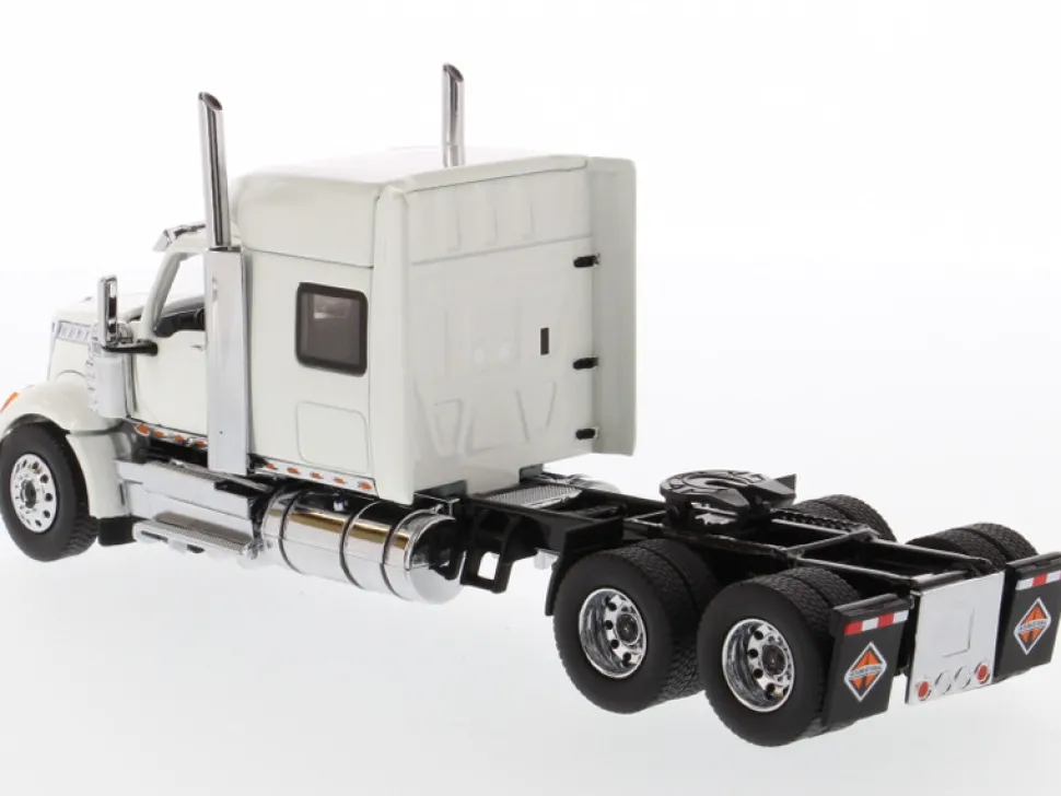 International LoneStar Sleeper Cab Truck Tractor White 1/50 Diecast Model Diecast Masters 71024