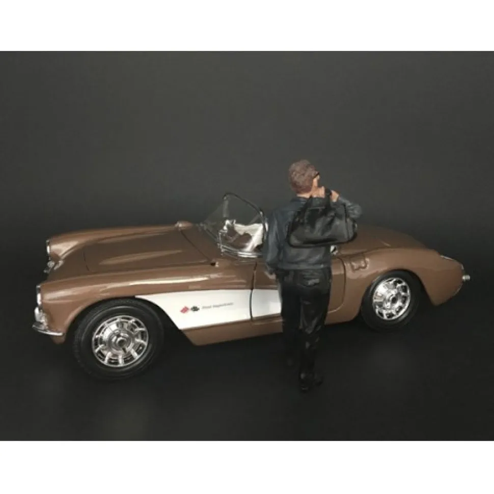 Ladies Night Tom Bartender Figurine for 1/24 Scale Models American Diorama 38291
