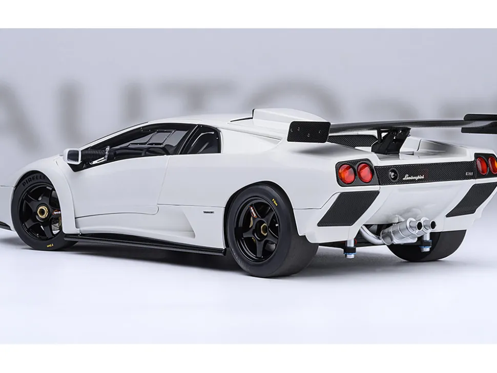 Lamborghini Diablo GTR Impact White 1/18 Model Car by Autoart