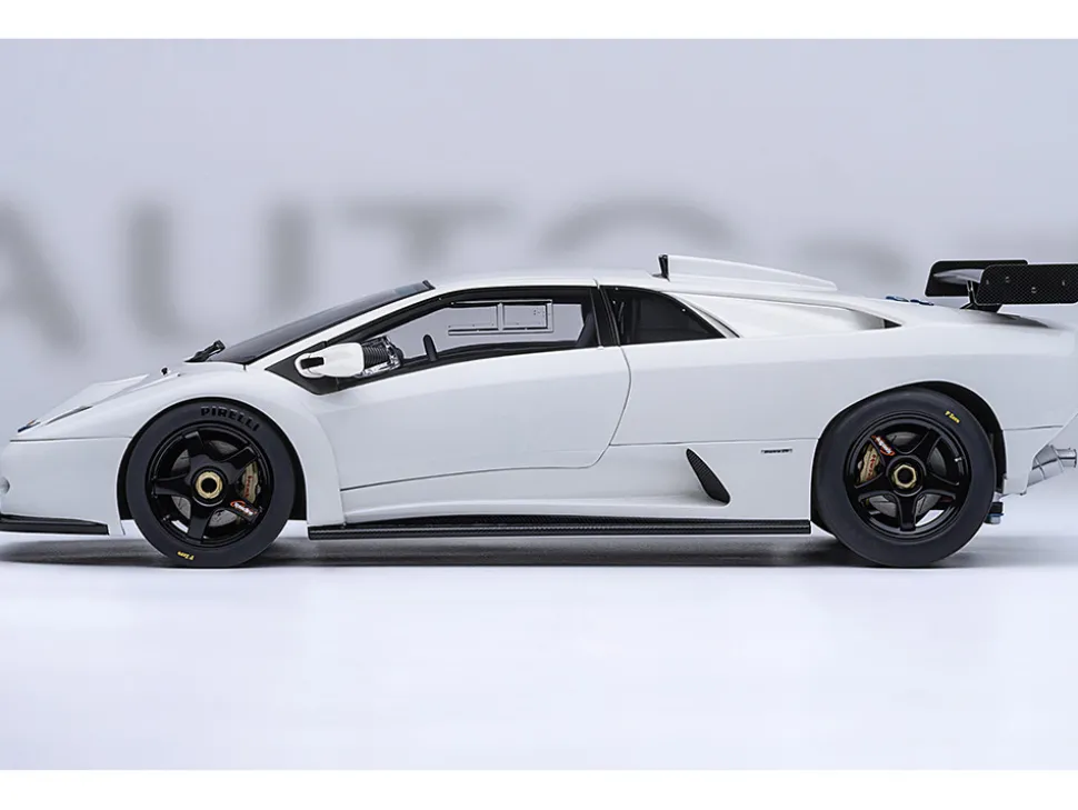 Lamborghini Diablo GTR Impact White 1/18 Model Car by Autoart