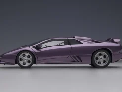 Lamborghini Diablo SE30 Jota Viola SE30 Purple Metallic Blue Interior 1/18 Model Car Autoart 79142