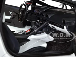 Lamborghini Huracan GT LB Silhouette Works White with Black 1/18 Model Car Autoart 79125