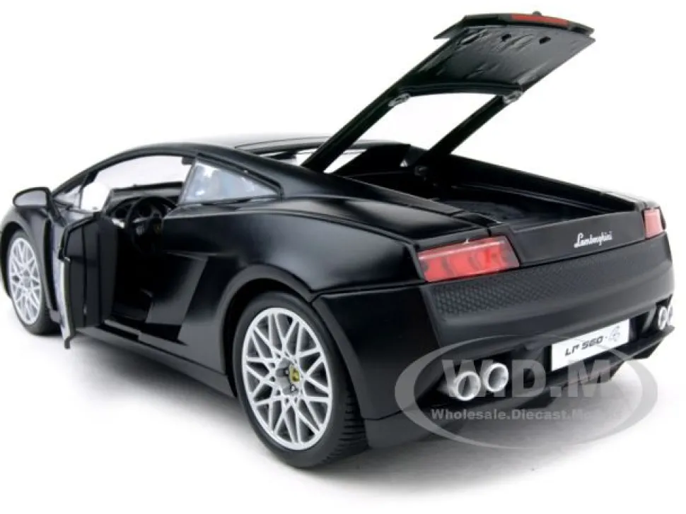 Lamborghini LP 560-4 Black 1/18 Diecast Car Model Motormax 79152