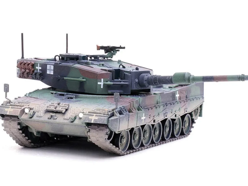 Leopard 2A4 Main Battle Tank with Snorkel "3-Tone Camouflage" Ukrainian Army "Armor Premium" Series 1/72 Diecast Model by Panzerkampf