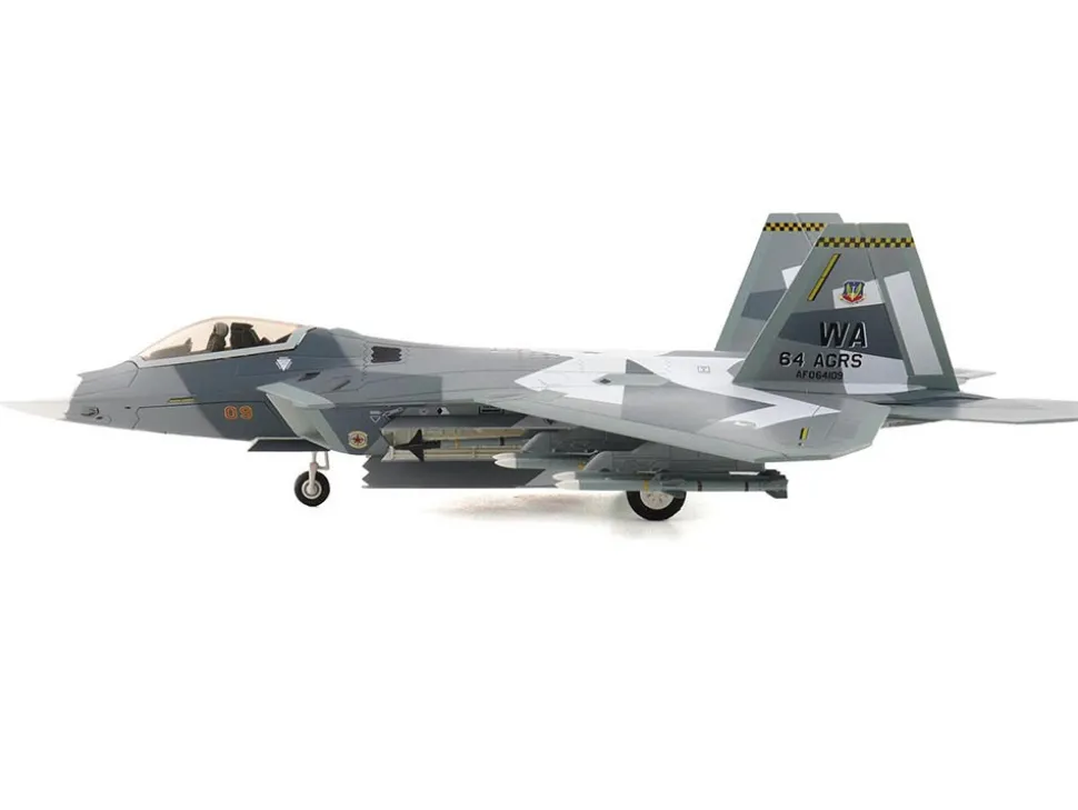 Lockheed F-22 Raptor Stealth Aircraft "Splinter Camouflage" United States Air Force "Air Power Series" 1/72 Diecast Model by Hobby Master