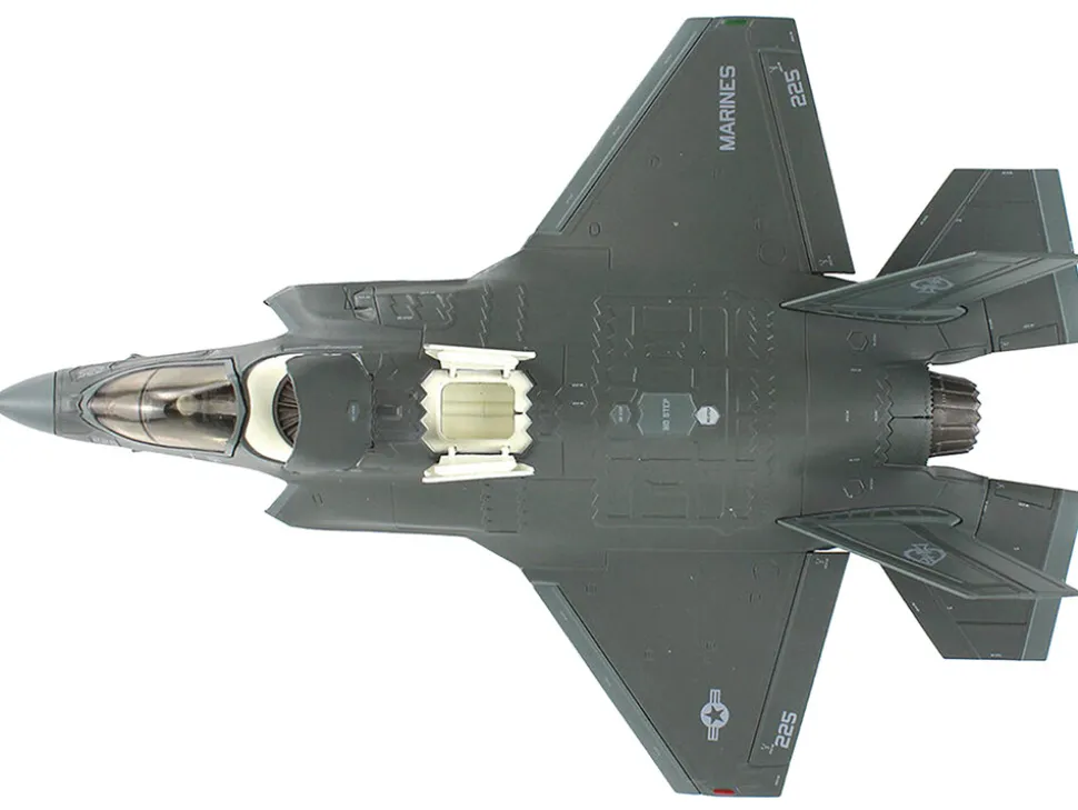 Lockheed Martin F-35B Lightning II Aircraft "VMFA-225 Vikings, Yuma Marine Corps Air Station" (2023) United States Marine Corps "Air Power Series" 1/72 Diecast Model by Hobby Master