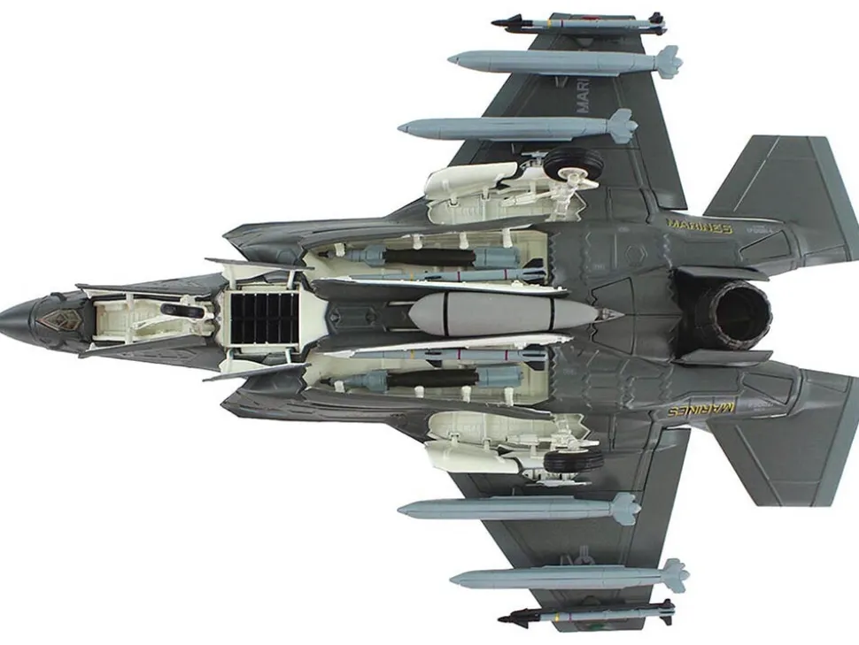 Lockheed Martin F-35B Lightning II Aircraft (Beast Mode) "Black Death, VMFA-542, MCAS Cherry Point" (2023) United States Marine Corps "Air Power Series" 1/72 Diecast Model by Hobby Master