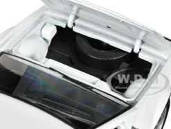 Lotus Esprit S2 Type 79 White NEX Models Series 1/24 Diecast Model Car Welly 24034W-WH