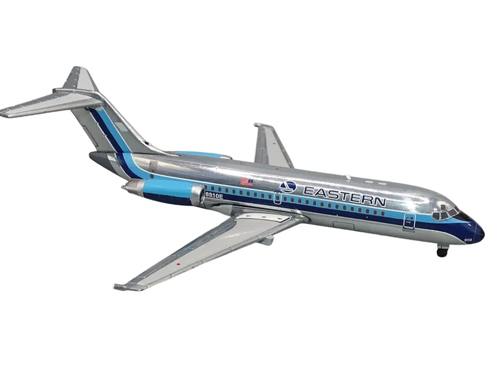 McDonnell Douglas DC-9-14 Commercial Aircraft "Eastern Air Lines" (N8910E) Silver with Blue Stripes 1/400 Diecast Model Airplane by V1:400