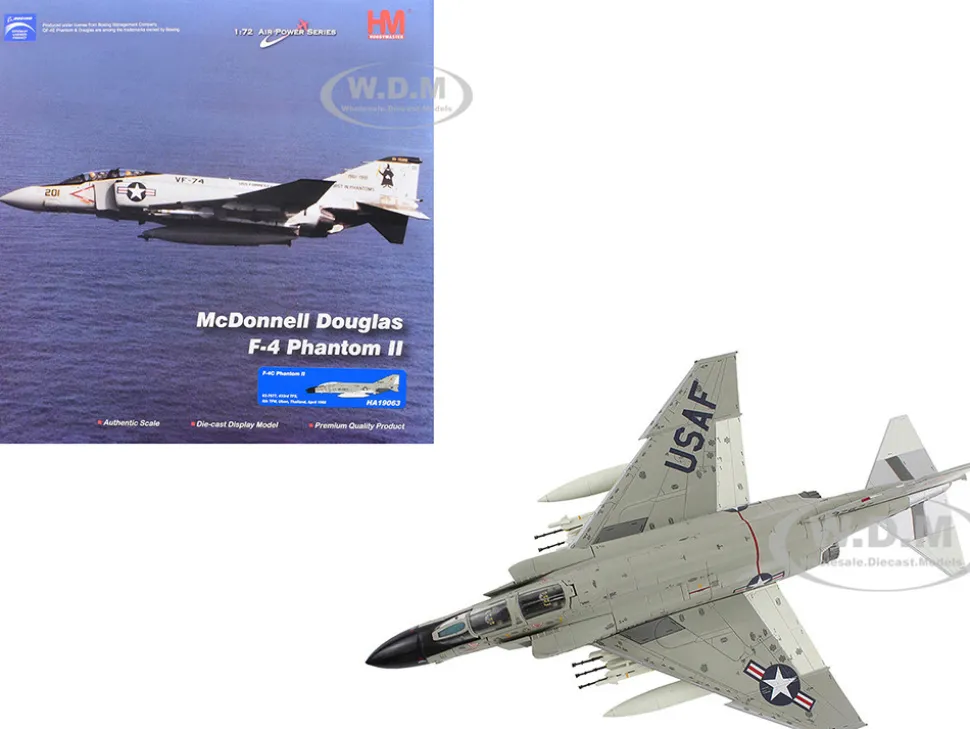 McDonnell Douglas F-4C Phantom II Fighter-Bomber Aircraft "433rd TFS, 8th TFW, Ubon, Thailand" (1966) United States Air Force "Air Power Series" 1/72 Diecast Model by Hobby Master