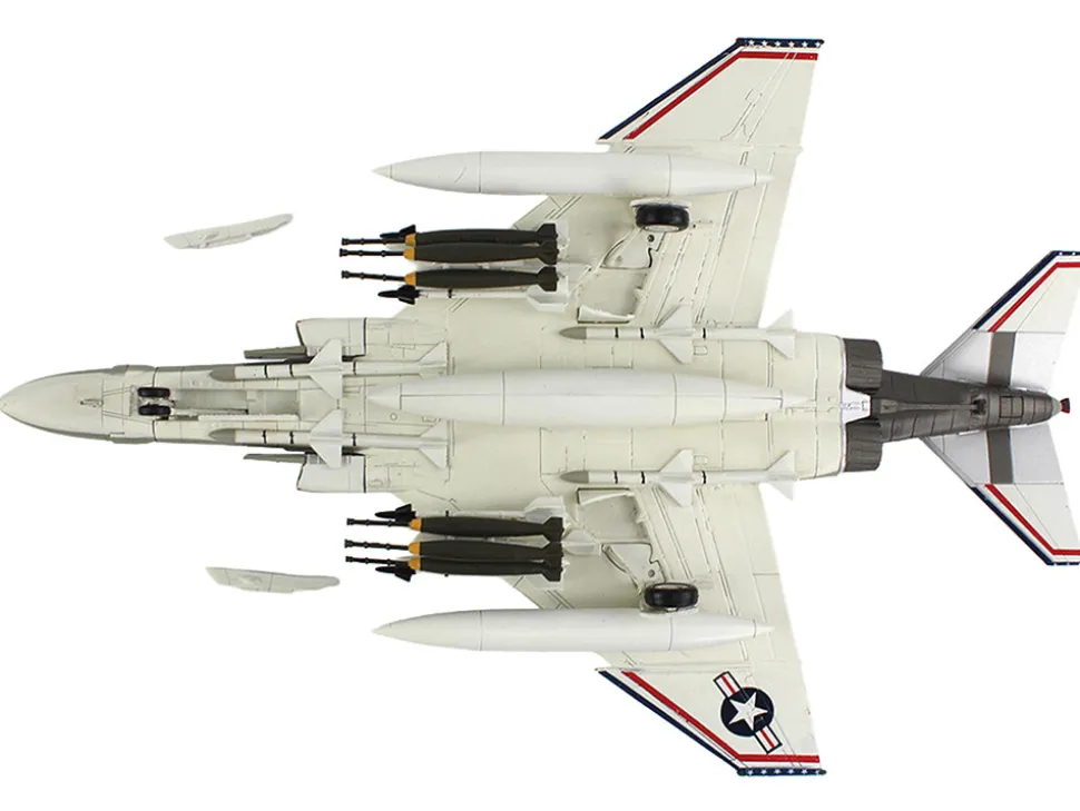 McDonnell Douglas F-4J Phantom II Fighter-Bomber Aircraft "153828, MCAS Iwakuni, Japan" (1976) United States Marine Corps "Air Power Series" 1/72 Diecast Model by Hobby Master
