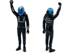 Mercedes-AMG W14 E Performance #63 George Russell "Petronas" Formula One F1 World Championship (2023) with Driver Figure 1/24 Diecast Model Car by Bburago