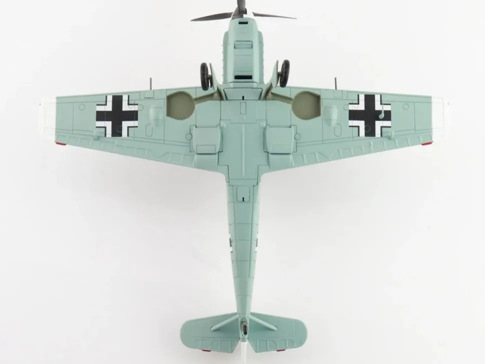 Messerschmitt BF 109E-4 Fighter Aircraft "Franz von Werra, II/JG-3" (1940) German Luftwaffe "Air Power Series" 1/48 Diecast Model by Hobby Master